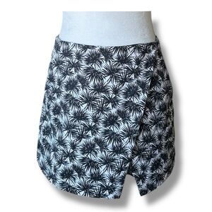 MICHAEL Michael Kors Black and White Print Golf Skirt Skort Shorts Stretch Knit